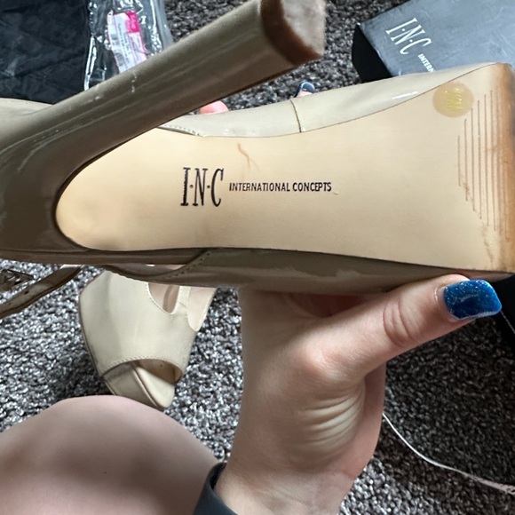 INC International Concepts Slingback Heels Oatmeal Size 7.5 - Picture 8 of 10